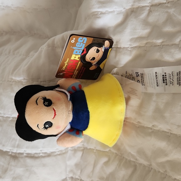 Disney Other - Disney Parks Wishables  Snow White
